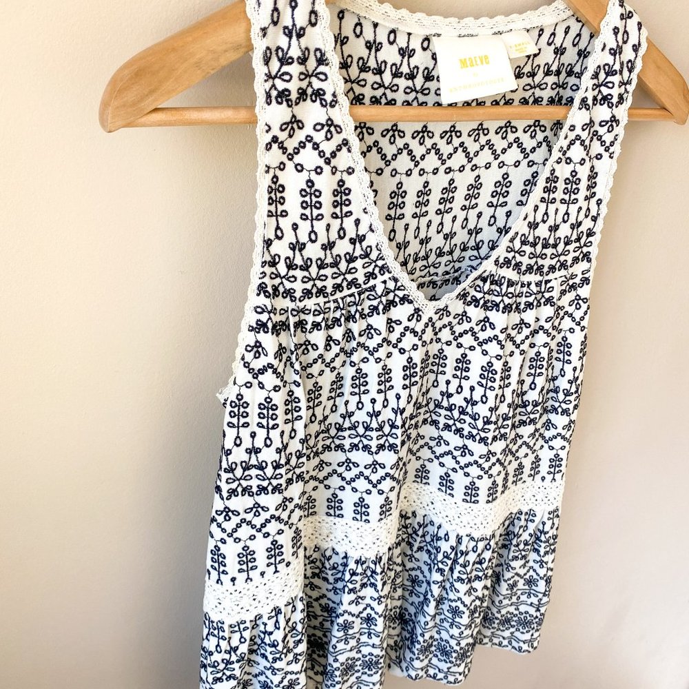 ✨Anthropologie✨ Embroidered Tank | Black & White | Size XS - Picture 4 of 9